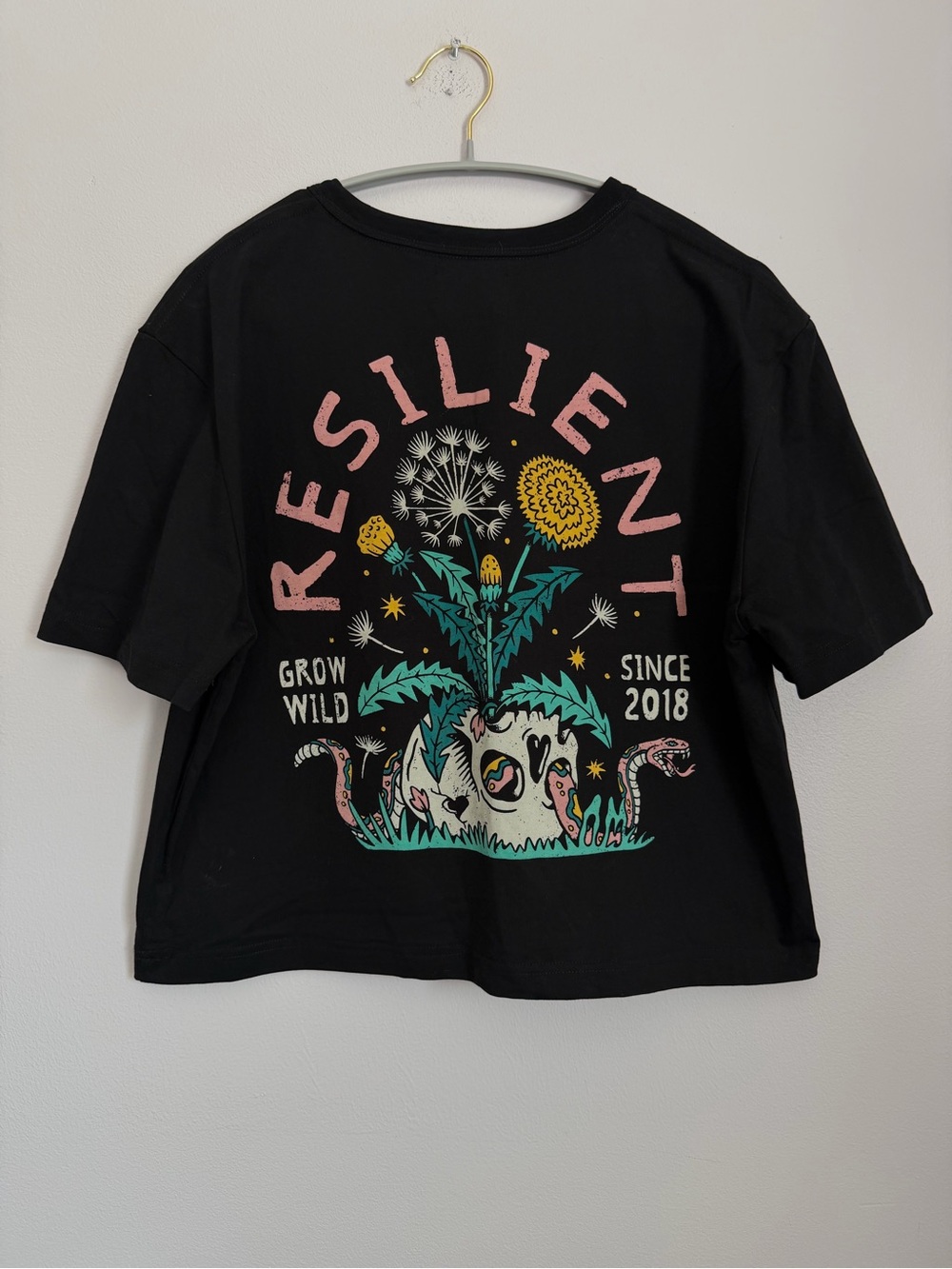 Octopied Mind Resilient Skull Snake Graphic Crop Tee Black Large
